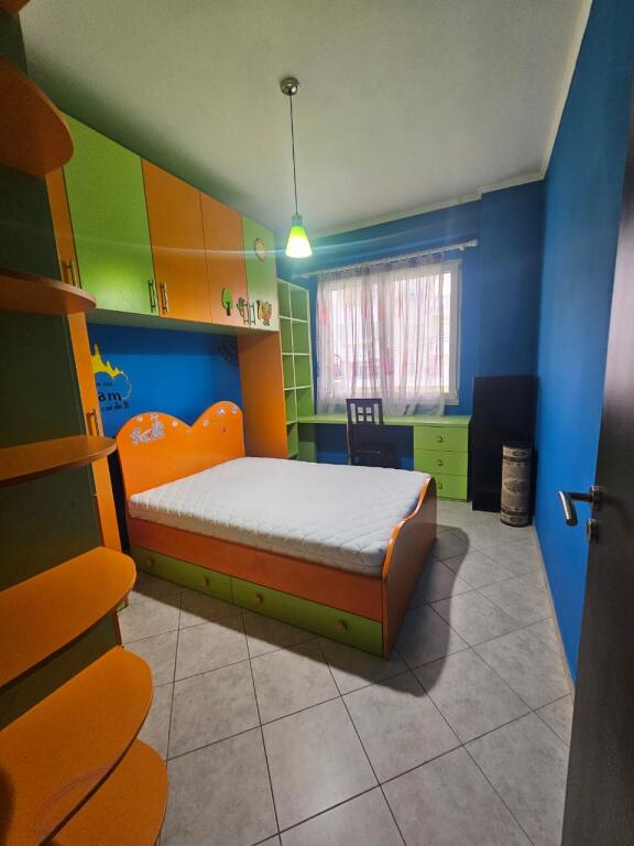 📍 Apartment 2+1 between Yzberishti and Astiri (Near Nela pastry shop 6)