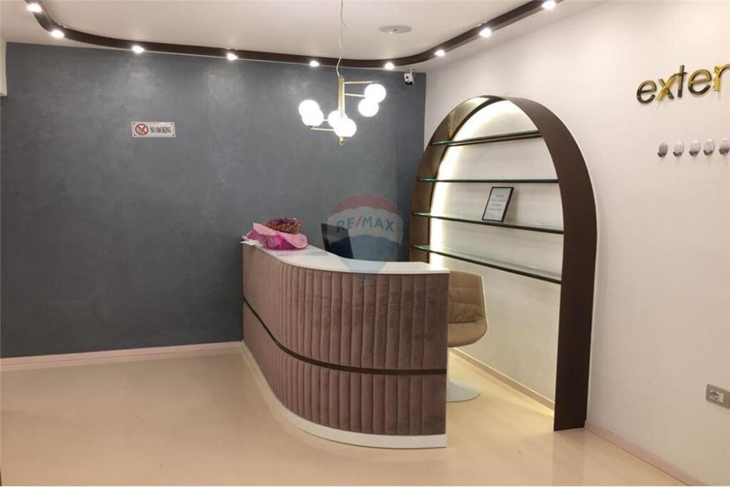 Commercial space for rent in Myslym Shyri!..