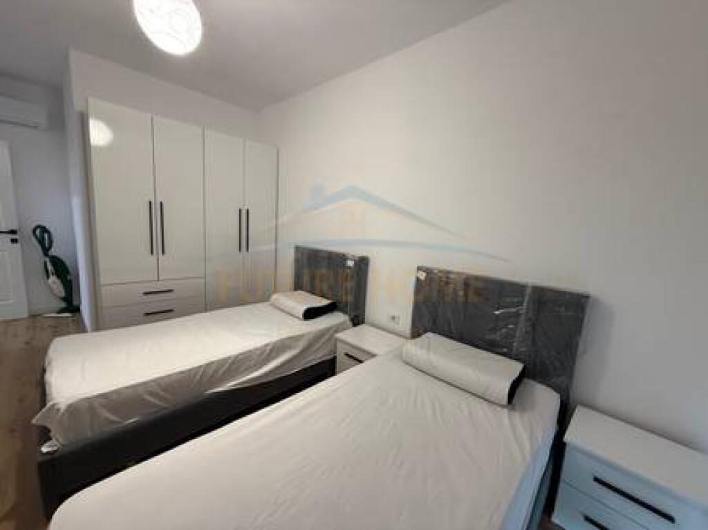 Qera, Apartament 2+1+Post Parkimi, Shkolla e Kuqe, Tirane
