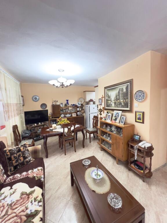 Jepet me qira 1+1 KOMUNA E PARISIT 500 mije