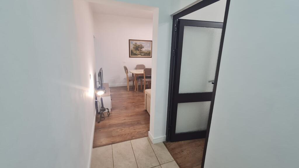 For rent 2+1, 2nd floor in a private villa, near police station 3, Mine Peza street.