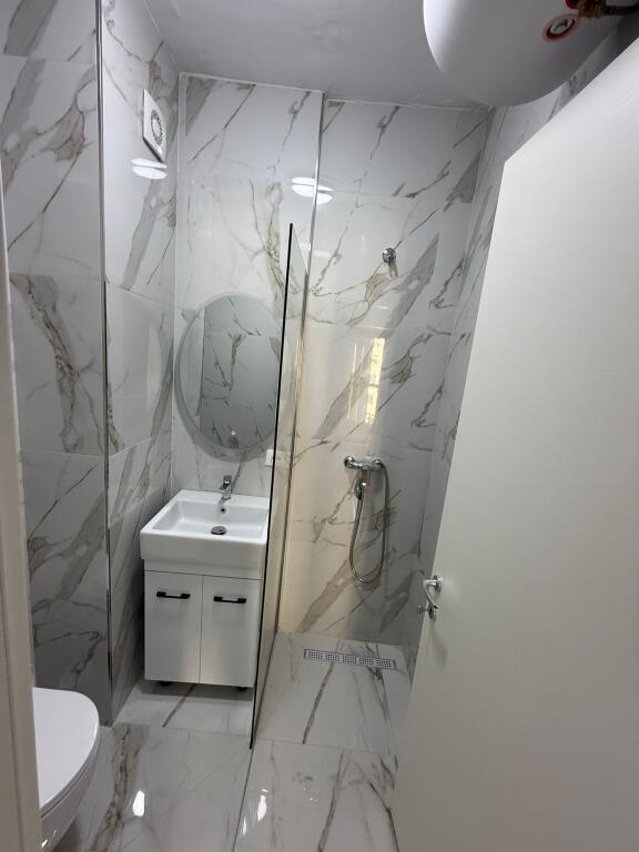 For rent apartment 2+1+2+ parking space at the Tirana Trio Tower Complex.