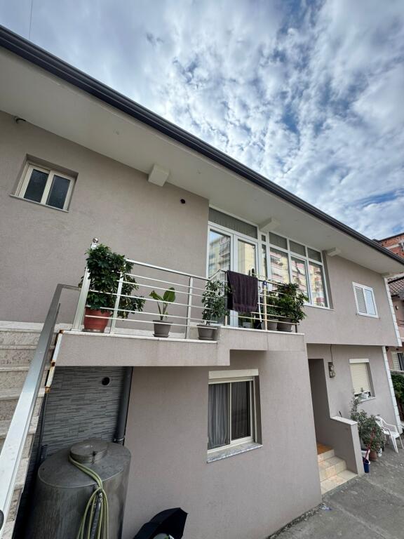 In affitto 2+2 arredato Bon Bosko 1° piano villa 799 eu