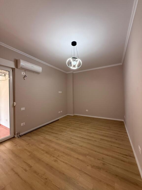 Appartamento 1+1 in vendita a Xhamllik presso la Residenza "Colombo 2".