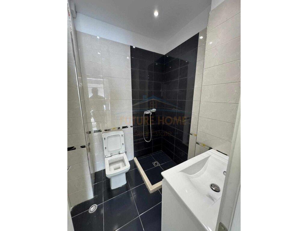 Shitet apartament 2+1+2 Ish Parku