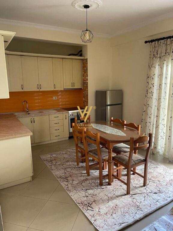 SI AFFITTA INGRESSO 2+1 UNA VILLA IN ASTIR 45.000 LEKE