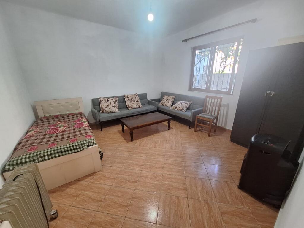Apartament me qira 1+1 ne Kombinat