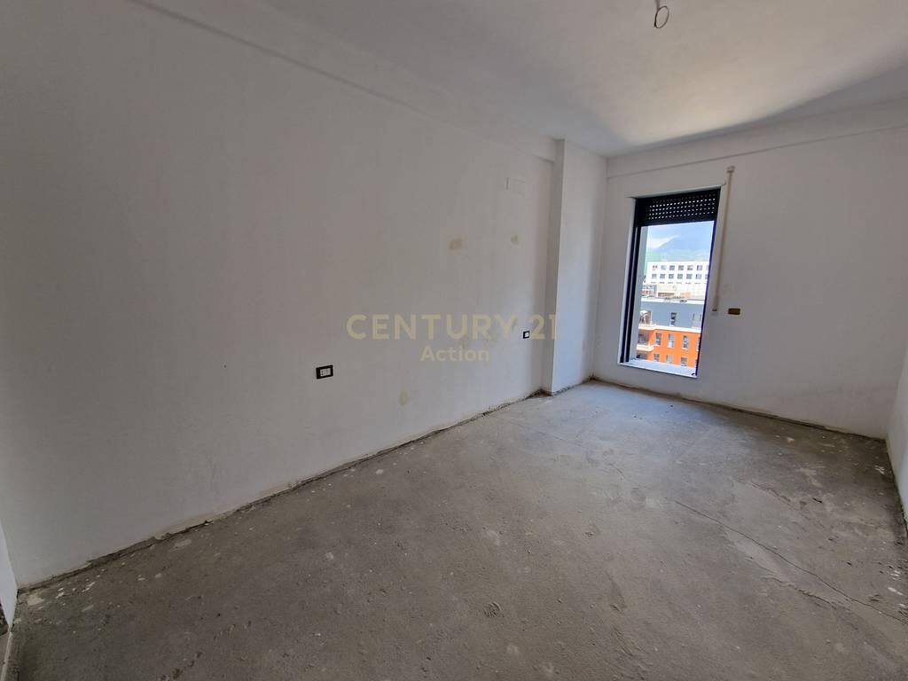 NUOVO BOULEVARD, IN VENDITA APPARTAMENTO 3+1+2 NEL COMPLESSO NDREGJONI! 204.000 €