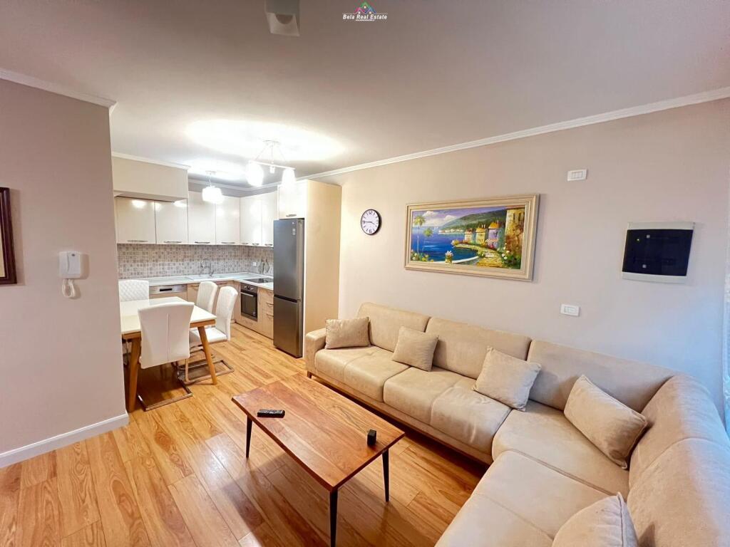 Apartament /Dublex Me Qera 2+1+2 Tek Kodra e Diellit 2 (ID B2201475) Tirane