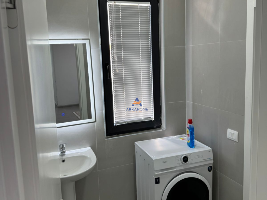 AFFITTASI APPARTAMENTO 1+1+BALCONE "VIA TEODOR KEKO, NUOVA ANELLO" 500 EURO.