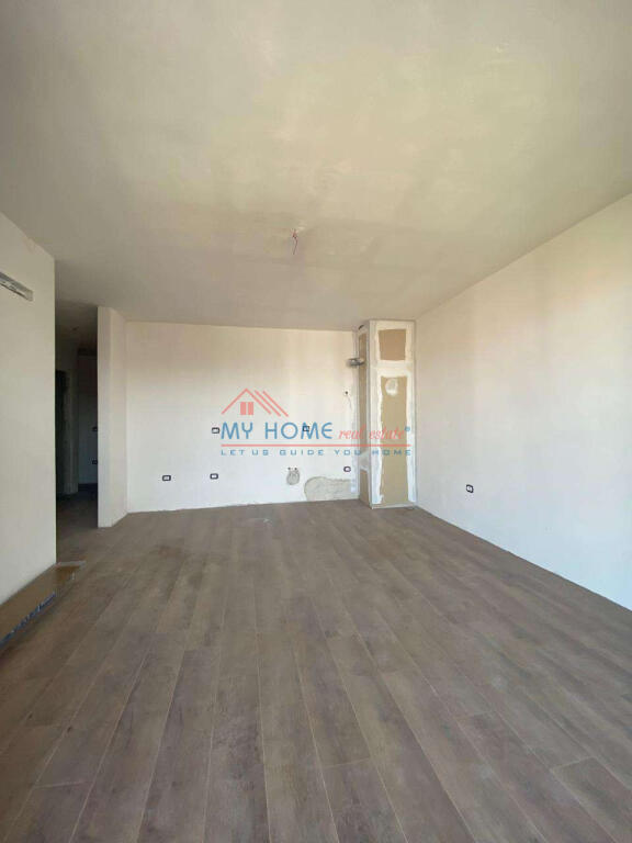 Apartament 1+1 ne Shitje te Ish Fusha e Aviacionit Tirane