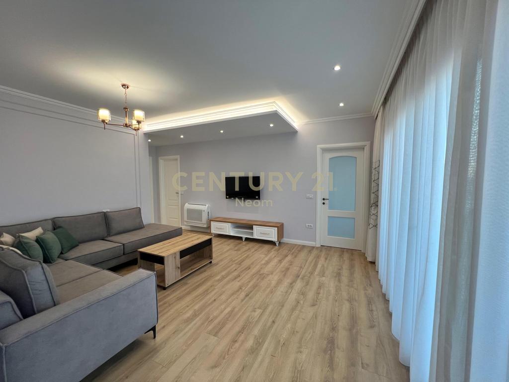 Rent, modern penthouse 2+1+2 in the Dry Lake area!