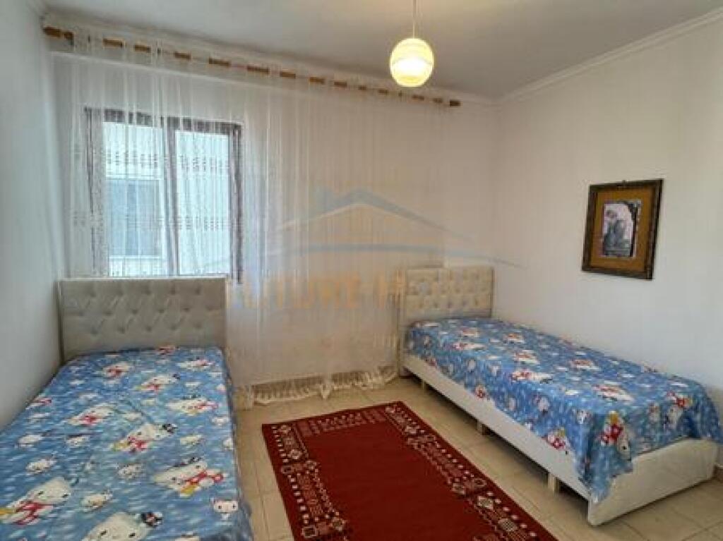 Shitet, Apartament 2+1, Rruga Dajtit, Fresku, Tiranë.