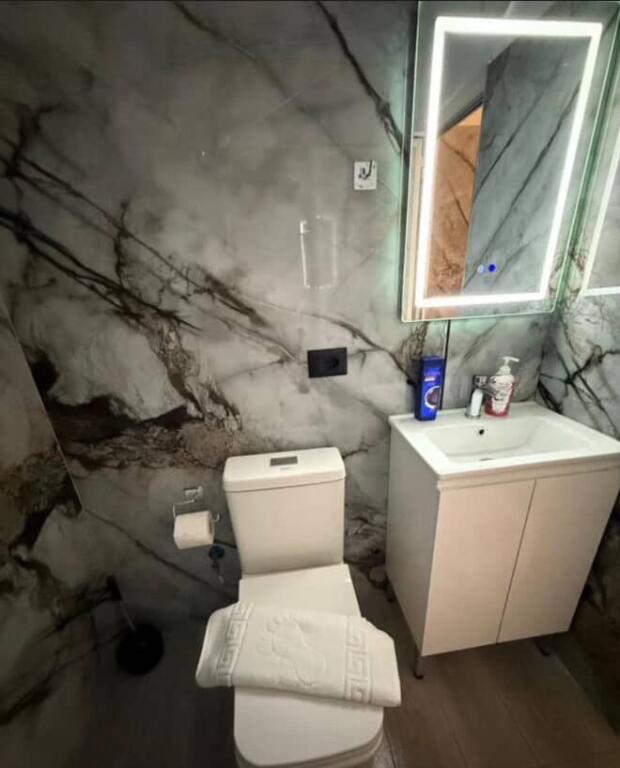 Apartment 1+1 for rent at Avni Rustemi square near New Bazaar