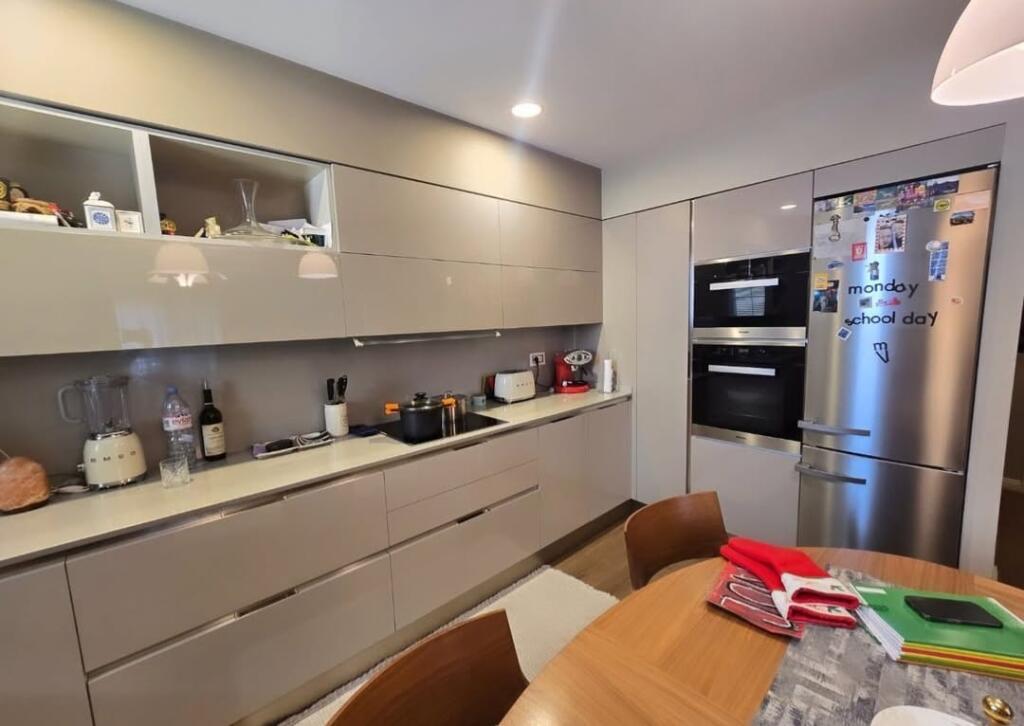 Shesim super apartament! 3+1+2 RRUGA E BOGDANEVE