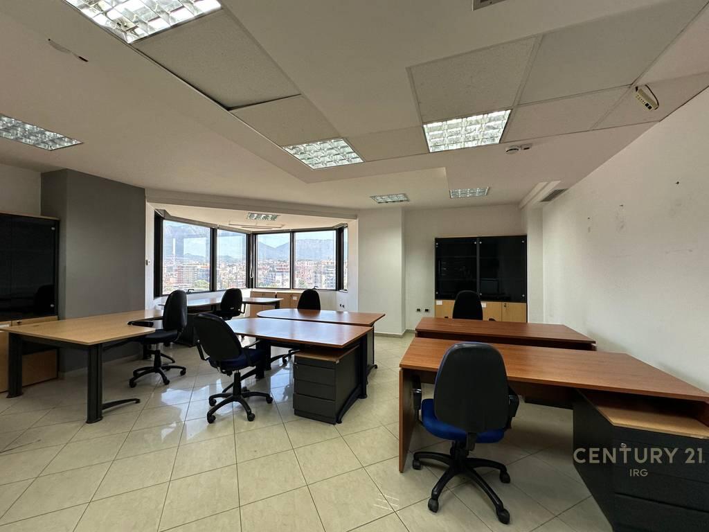 AMBIENTE UFFICIO IN AFFITTO ALLE TORRI GEMELLE!