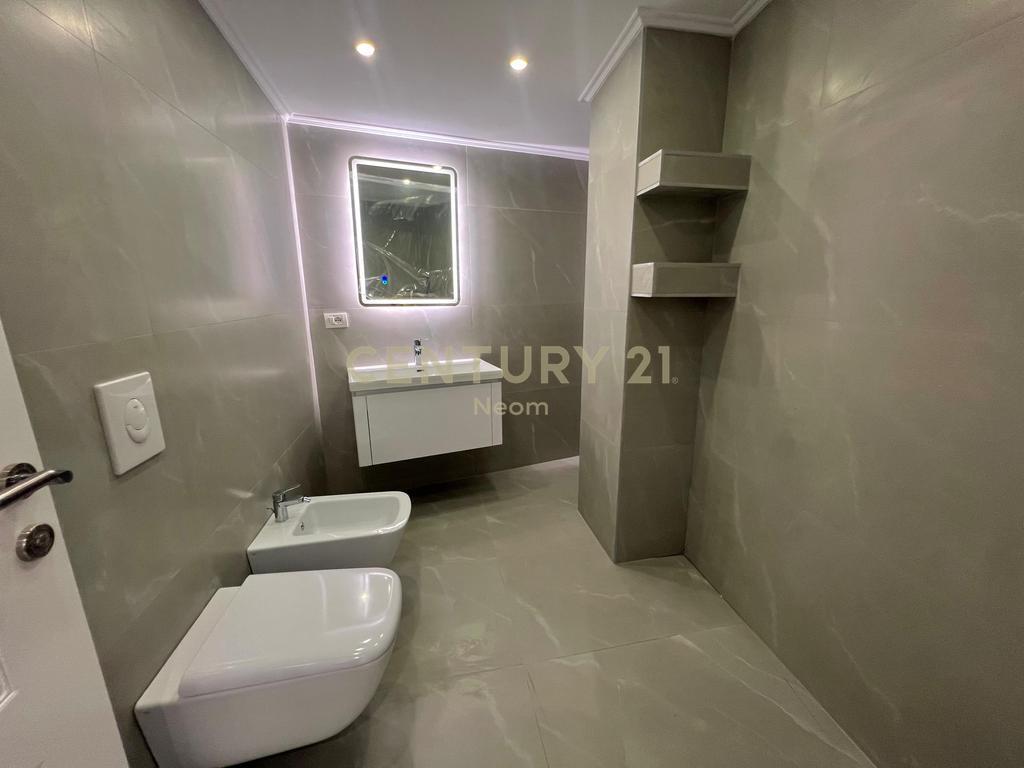 Rent, modern penthouse 2+1+2 in the Dry Lake area!