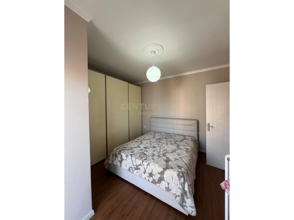 Jepet apartament me qira 1+1 , Ish-Rajoni Durrës!