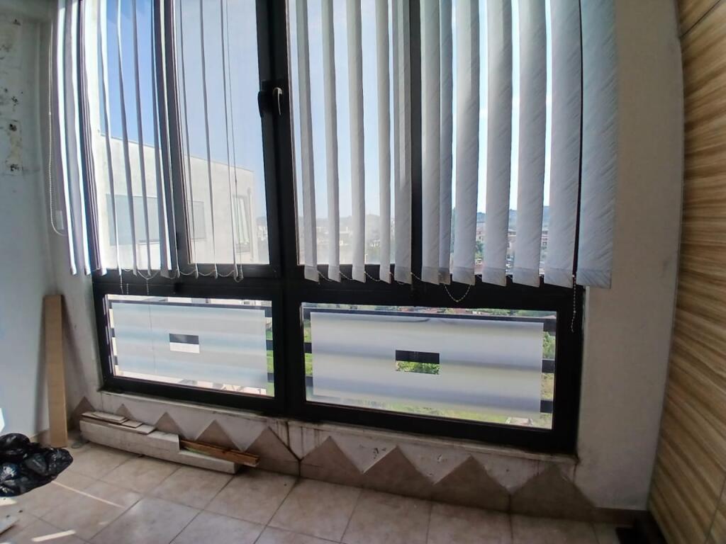 SHITET APARTAMENT  🏠 Tipologjia: 1+1📍 Adresa: Mezez (tek rruga e re e 3-shi)