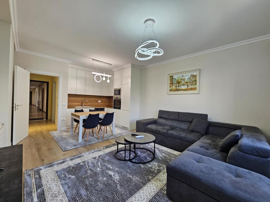 🔥 Luxury Super Apartment for Rent in Pazari i Ri