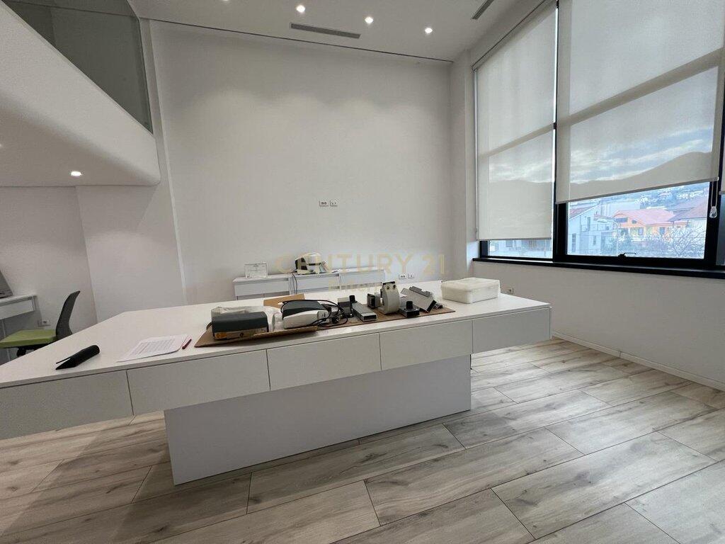 Unità in affitto a Tirana Golgen Park vicino a Amerikan 3 1.500 € /Mese