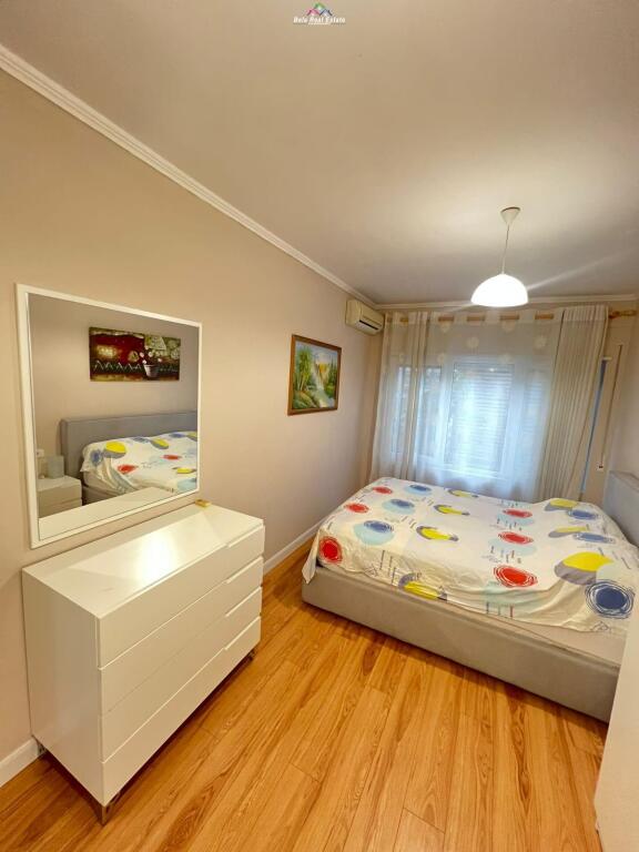 Apartament /Dublex Me Qera 2+1+2 Tek Kodra e Diellit 2 (ID B2201475) Tirane