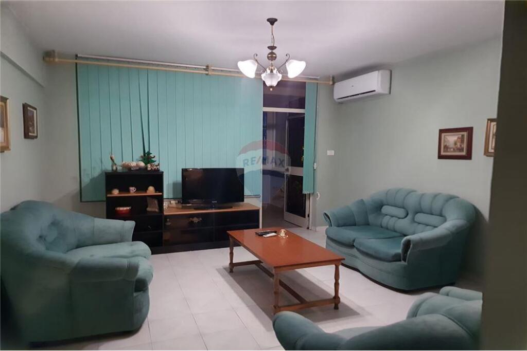 Appartamento 1+1 Piazza Skënderbej