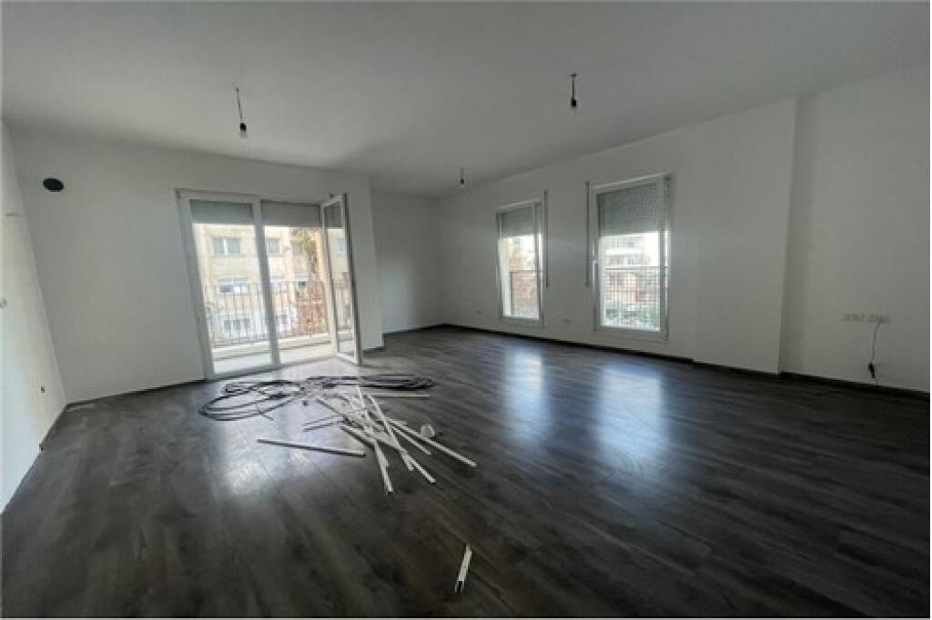 APARTAMENT 2+1 BOSH PER ZYRA NE DON BOSKO