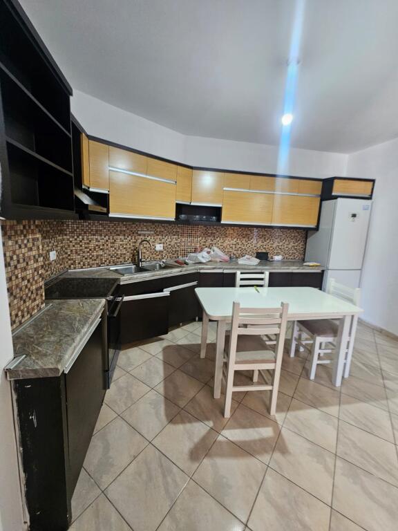 JEPET ME QERA APARTAMENT 2+1 PLAZH LAGJES 13