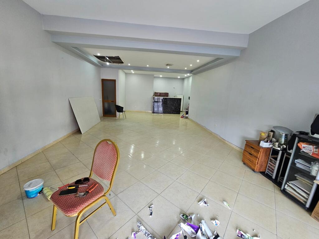 LOCALE COMMERCIALE IN AFFITTO Antalia, spiaggia DURRES