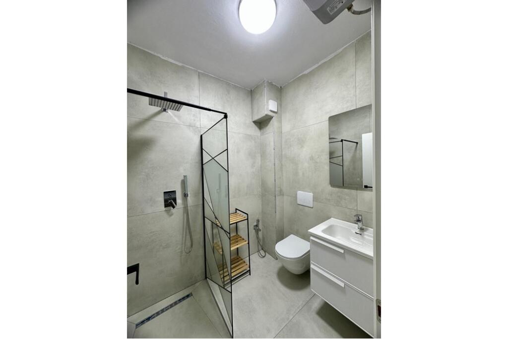 Appartamento - In Affitto - Via Durrës, Tirana