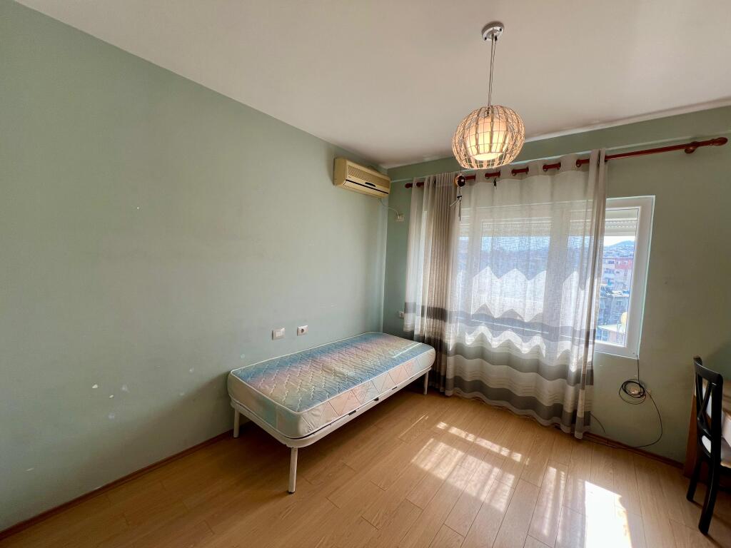 Appartamento 2+1+Parcheggio in affitto, vicino al complesso “Delijorgji”, Tirana