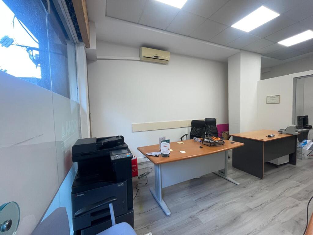 AMBIENT PER QERA TE KOMUNA PARISIT