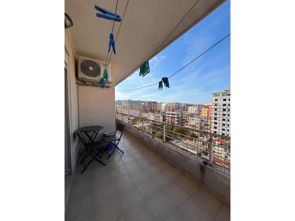Jepet apartament me qira 1+1 , Ish-Rajoni Durrës!