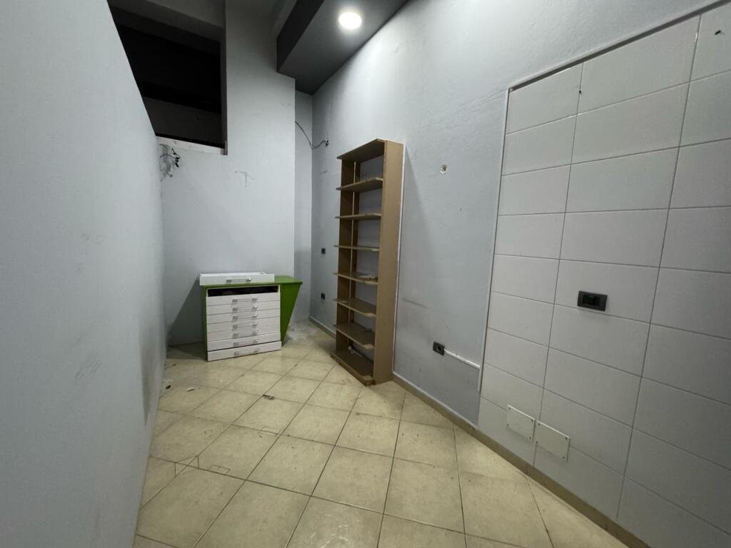 🏡 Locale in Affitto – 📍 Astir (vicino a Bohem)