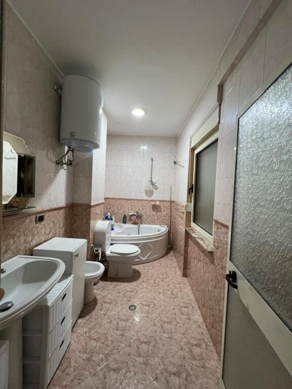 FOR SALE Apartment 3+1+2+2 Balconies+Storage 📍Zogu I Boulevard 🏢3rd floor, with elevator - Regular mortgage documentation