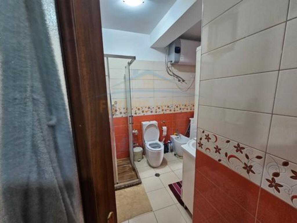 In vendita, Appartamento 3+1+2, Centro, Tirana.
