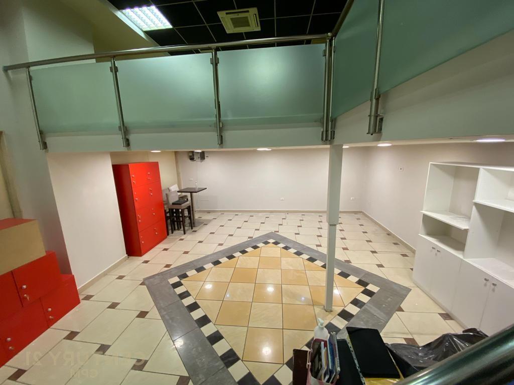 ALLA STRADA DELLE BARRICATE, CENTRO GALERIA AFFITTIAMO UNITA' COMMERCIALE