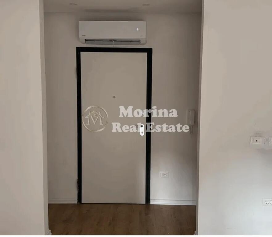 Qera, Ambjent Biznesi, perballe Gjykates Administrative, te Kompleksi ”Tree Tours”, 550 euro/muaj