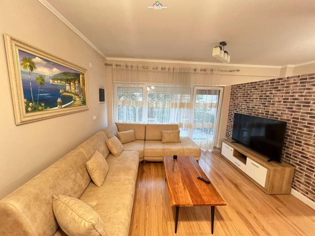 Apartament /Dublex Me Qera 2+1+2 Tek Kodra e Diellit 2 (ID B2201475) Tirane