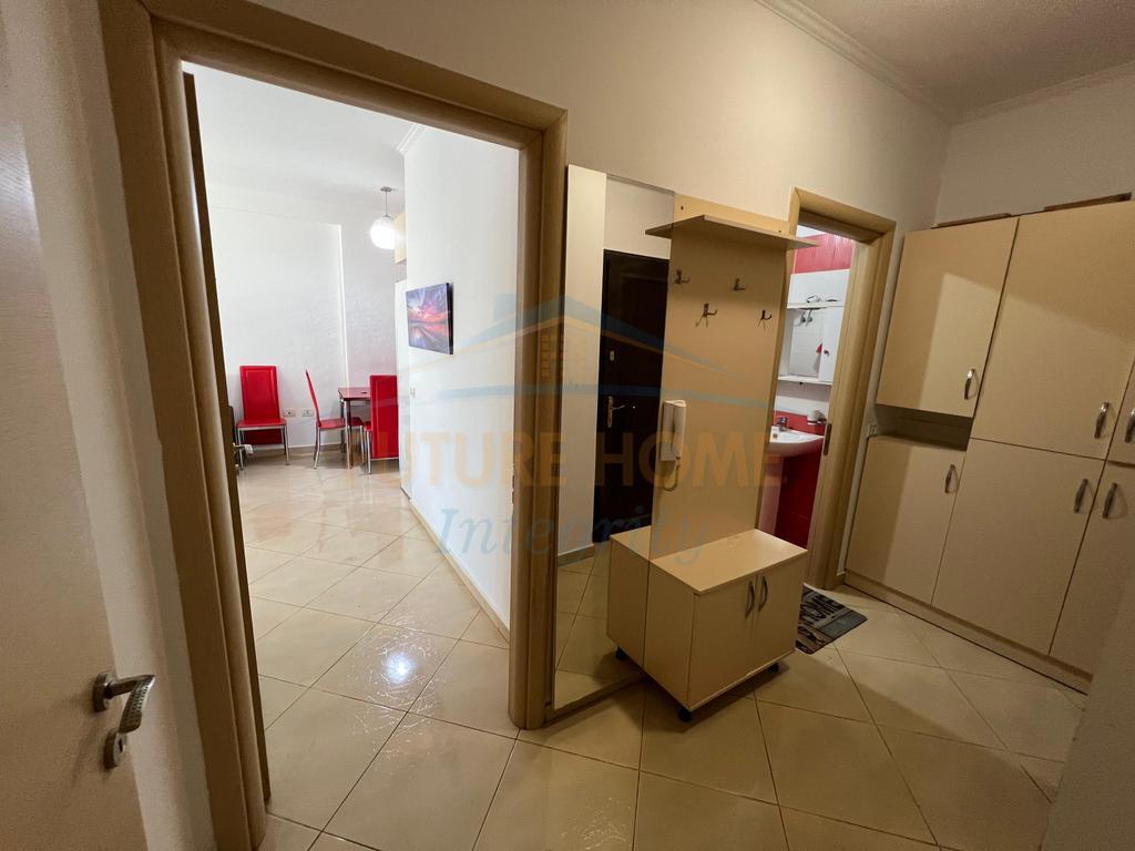 Shitet Apartament 1+1, Yzberisht
