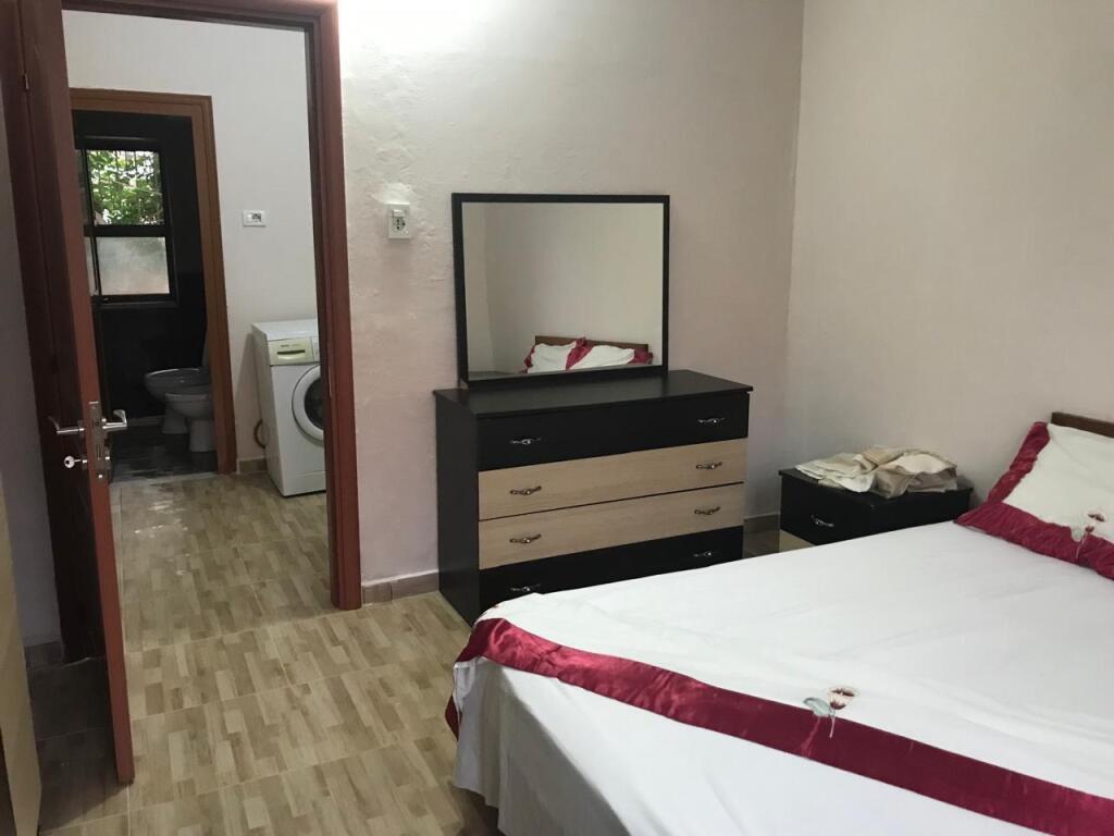 Affittasi appartamento 1+1 Stacioni i Fundit Tr E Re 500 mila lek