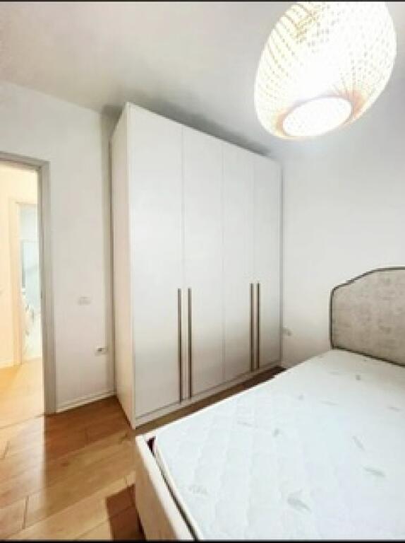 2+1 apartment for rent near the Red School near the New Bazaar for 700