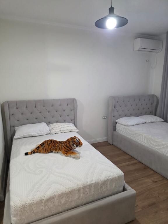 APARTMENT 2+1 + PARKING FOR RENT IN KODRA E DIELLIT
