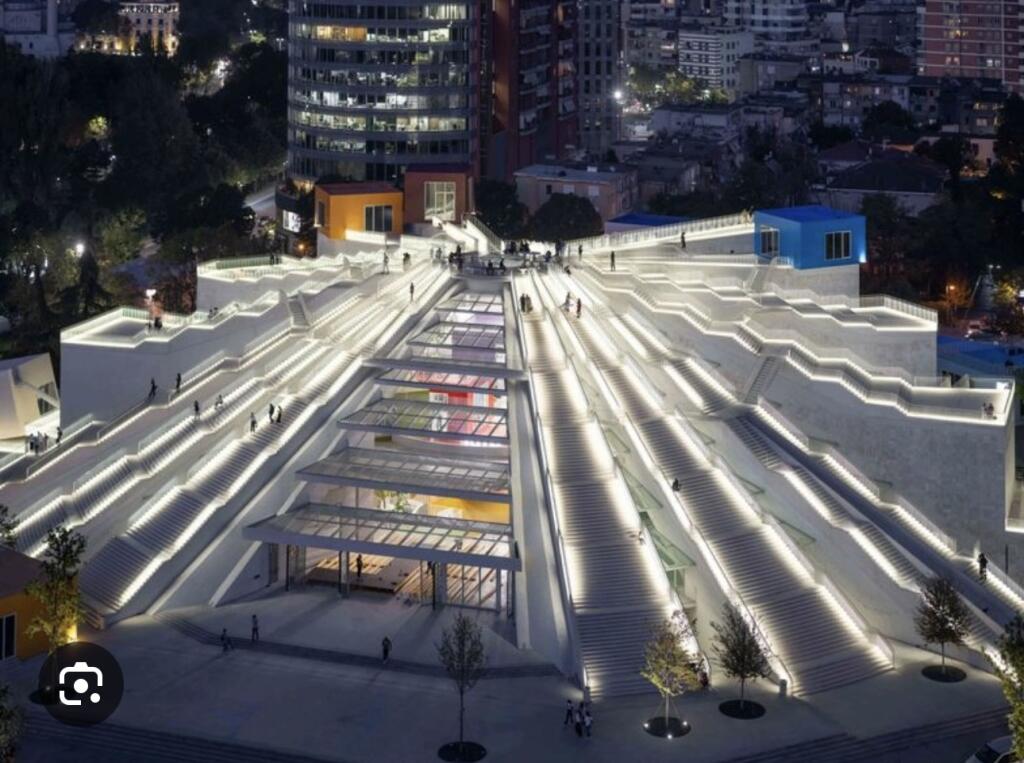 Vendita Unità Commerciale - Piramide - Tirana - Via Elbasani