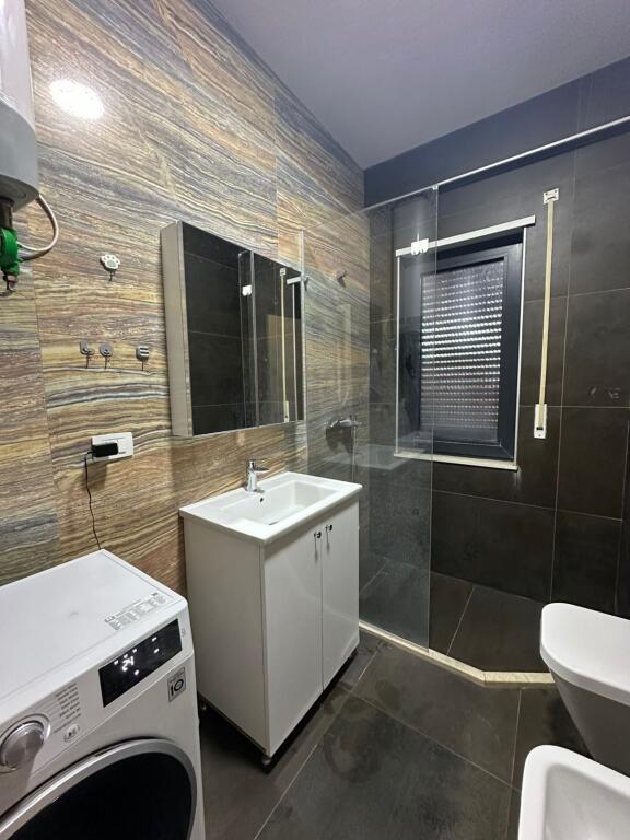 AFFITTASI APPARTAMENTO 1+1 VICINO AL CENTRO