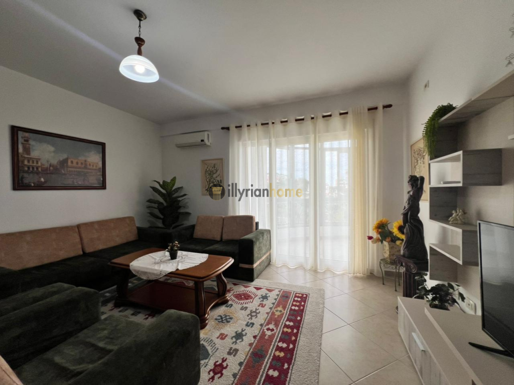 Jepet me qira Apartament 2+1+Ballkon të madh ”Kopshti Zoologjik”, Tiranë.
