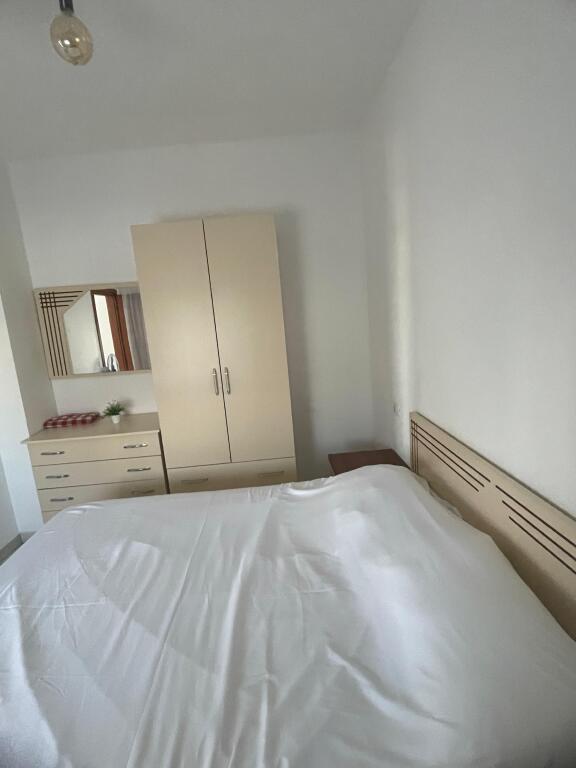🏡 Apartament me qira – Rrota e Kuqe, Durrës