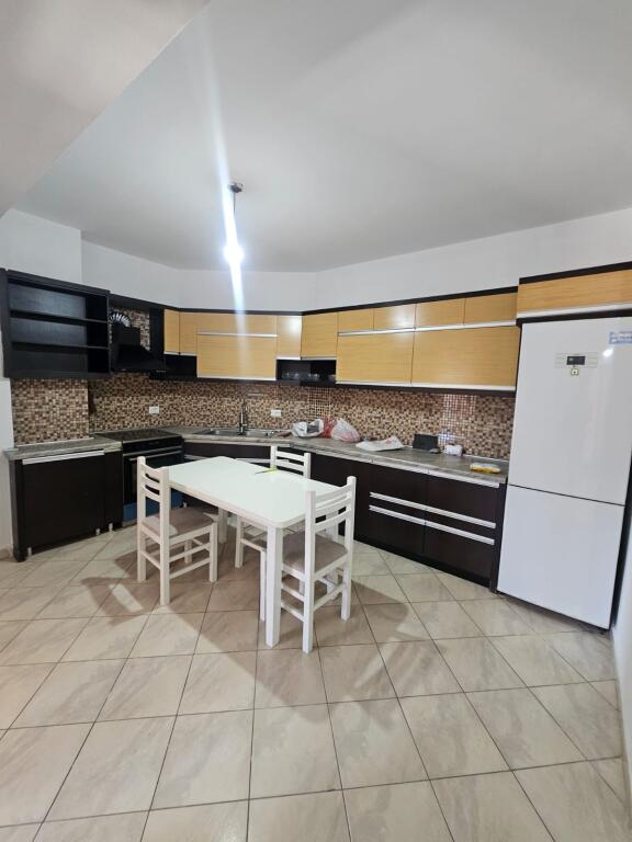 JEPET ME QERA APARTAMENT 2+1 PLAZH LAGJES 13
