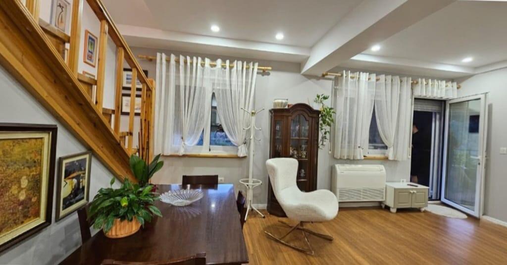 Duplex me qera 2+1+2 afer Hotel Radisson